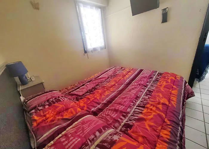 T2 Près De La Sans Parking Privé - Fr-1-607-227 * Agde